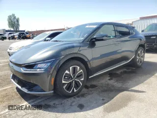 2023 Kia EV6 Wind z VIN KNDC34LA6P5602222, wystawiony jako Copart lot #58184835 z przebiegiem 73 904 mil mil oraz Czysty tytuł • Clean title. Historia ofert i sprzedaży dostępna na DreamBid. Obrazek 1.
