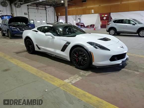 2015 Chevrolet Corvette Z06 3LZ z VIN 1G1YU2D69F5607892, wystawiony jako Copart lot #55785555 z przebiegiem 17 271 mil mil oraz Szkoda całkowita • Salvage title. Historia ofert i sprzedaży dostępna na DreamBid. Obrazek 14.