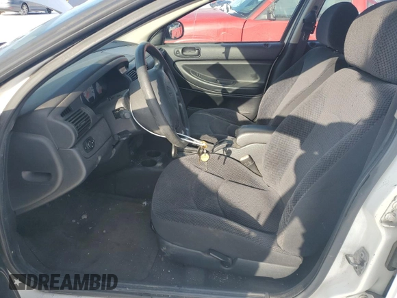 2004 Dodge Stratus SE z VIN 1B3EL36T24N172203, wystawiony jako Copart lot #41570235 z przebiegiem 92 952 mil mil oraz Szkoda całkowita • Salvage title. Historia ofert i sprzedaży dostępna na DreamBid. Obrazek 7.