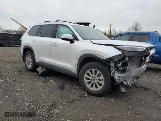 2024 Toyota Grand Highlander XLE with VIN 5TDAAAB52RS054216, listed as a Copart auction lot 46365855 with 0 mi miles and Salvage Title. Bid and sale history available at carsss.com. Image 4.