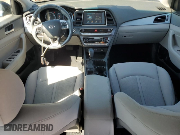 2018 Hyundai Sonata SEL z VIN 5NPE34AF5JH649742, wystawiony jako Copart lot #56177975 z przebiegiem 34 091 mil mil oraz Szkoda całkowita • Salvage title. Historia ofert i sprzedaży dostępna na DreamBid. Obrazek 8.