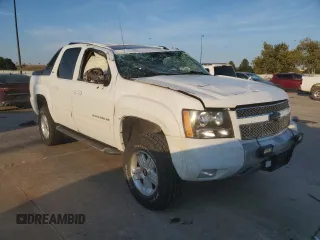 2011 Chevrolet Avalanche LT z VIN 3GNTKFE33BG105408, wystawiony jako Copart lot #76338364 z przebiegiem Nie podano mil oraz Szkoda całkowita • Salvage title. Historia ofert i sprzedaży dostępna na DreamBid. Obrazek 4.