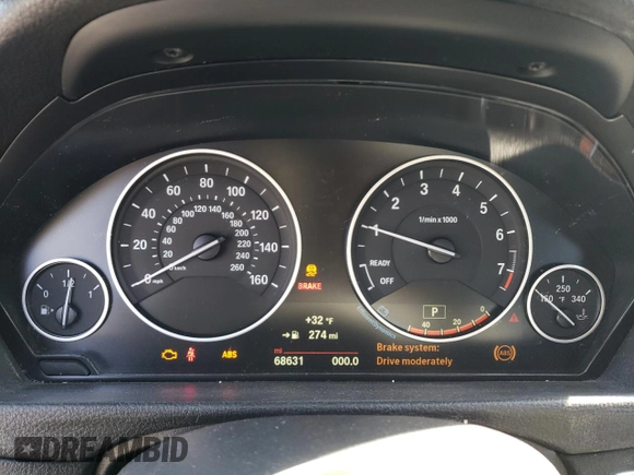 2018 BMW 3 Series 320i xDrive with VIN WBA8E5G58JNU47907, listed as a Copart auction lot 47214105 with 68,631 mi miles and Salvage Title. Bid and sale history available at carsss.com. Image 9.