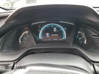 2017 Honda Civic LX z VIN 2HGFC2F51HH011825, wystawiony jako Copart lot #56276965 z przebiegiem 136 266 mil mil oraz Szkoda całkowita • Salvage title. Historia ofert i sprzedaży dostępna na DreamBid. Obrazek 9.