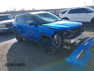 2019 Jeep Compass Latitude with VIN 3C4NJDBB3KT619609, listed as a IAAI auction lot 41173812 with 144,375 mi miles. Bid and sale history available at carsss.com. Image 1.