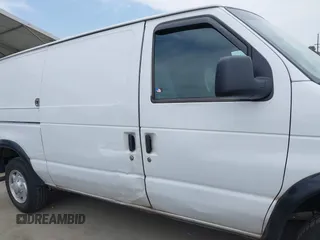2008 Ford Econoline Cargo Commercial z VIN 1FTNE14W88DA02336, wystawiony jako IAAI lot #42325033 z przebiegiem 196 923 mil mil oraz . Historia ofert i sprzedaży dostępna na DreamBid. Obrazek 13.