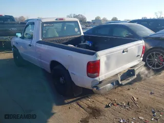 2000 Ford Ranger XL with VIN 1FTYR10C3YPB80375, listed as a IAAI auction lot 41028342 with 165,982 mi miles. Bid and sale history available at carsss.com. Image 3.