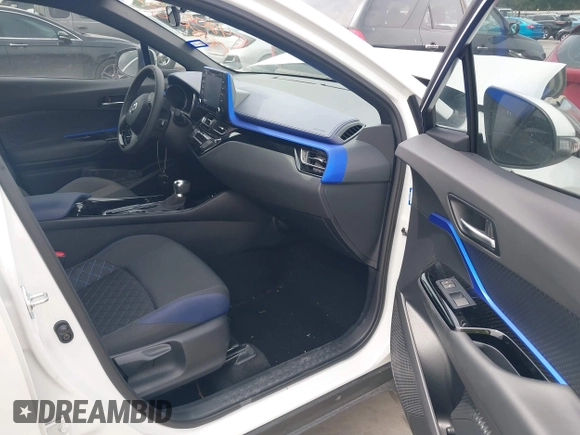 2022 Toyota C-HR XLE z VIN NMTKHMBX2NR144638, wystawiony jako IAAI lot #42063325 z przebiegiem 22 823 mil mil oraz . Historia ofert i sprzedaży dostępna na DreamBid. Obrazek 5.