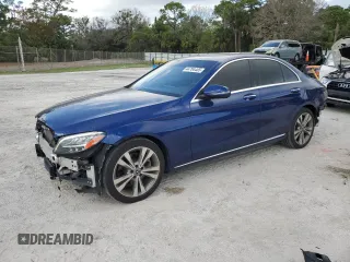2019 Mercedes-Benz C 300 with VIN 55SWF8DB2KU295639, listed as a Copart auction lot 44784485 with 57,626 mi miles and Salvage Title. Bid and sale history available at DreamBid. Image 1.