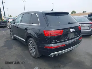 2017 Audi Q7 Premium Plus with VIN WA1LAAF72HD014498, listed as a IAAI auction lot 42154023 with 54,006 mi miles. Bid and sale history available at carsss.com. Image 15.