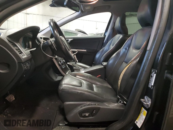 2015 Volvo XC60 z VIN YV4902RD7F2596257, wystawiony jako Copart lot #80564274 z przebiegiem 89 710 mil mil oraz Nie do naprawy • Non repairable. Historia ofert i sprzedaży dostępna na DreamBid. Obrazek 7.