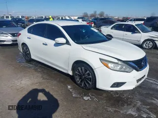 2018 Nissan Altima S with VIN 1N4AL3AP9JC181033, listed as a IAAI auction lot 41400570 with 198,928 mi miles and . Bid and sale history available at carsss.com. Image 1.