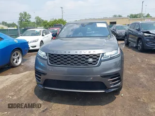 2019 Land Rover Range Rover Velar R-Dynamic SE z VIN SALYL2EX2KA793688, wystawiony jako IAAI lot #42321102 z przebiegiem 37 532 mil mil oraz . Historia ofert i sprzedaży dostępna na DreamBid. Obrazek 13.
