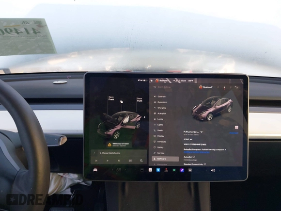 2021 Tesla Model Y Standard Range z VIN 5YJYGDED4MF121963, wystawiony jako IAAI lot #41490477 z przebiegiem 41 941 mil mil oraz . Historia ofert i sprzedaży dostępna na DreamBid. Obrazek 18.