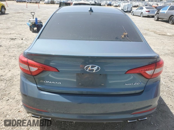 2015 Hyundai Sonata Sport z VIN 5NPE34AB4FH041375, wystawiony jako Copart lot #60552885 z przebiegiem 174 794 mil mil oraz Czysty tytuł • Clean title. Historia ofert i sprzedaży dostępna na DreamBid. Obrazek 6.