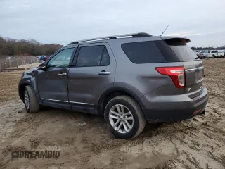 2014 Ford Explorer XLT with VIN 1FM5K7D83EGB22273, listed as a Copart auction lot 83328454 with 136,003 mi miles and Salvage Title. Bid and sale history available at carsss.com. Image 2.