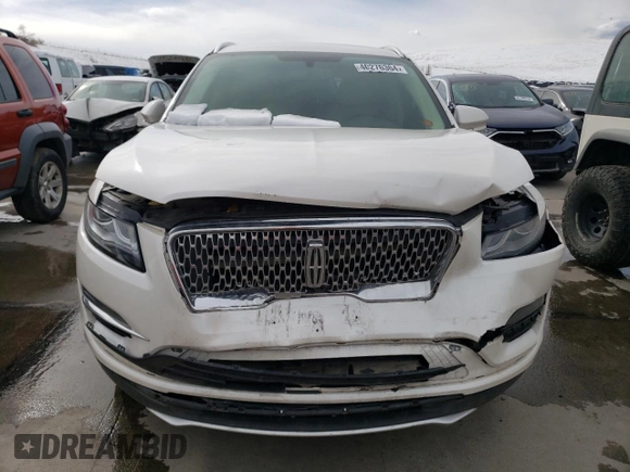 2019 Lincoln MKC Standard with VIN 5LMCJ1D9XKUL26787, listed as a Copart auction lot 40276364 with 81,052 mi miles and . Bid and sale history available at DreamBid. Image 5.