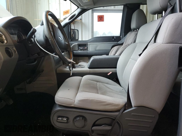 2004 Ford F-150 XLT with VIN 1FTPX045X4KC42398, listed as a Copart auction lot 45728165 with 83,147 mi miles and Clean title. Bid and sale history available at DreamBid. Image 7.