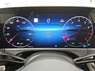 2025 Mercedes-Benz E 350 z VIN W1KLF4HB7SA095796, wystawiony jako Copart lot #59636555 z przebiegiem 10 489 mil mil oraz Czysty tytuł • Clean title. Historia ofert i sprzedaży dostępna na DreamBid. Obrazek 9.