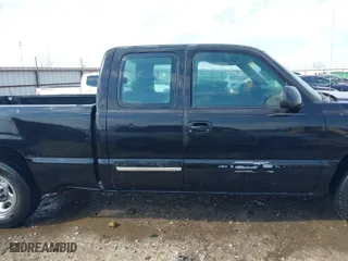 2003 Chevrolet Silverado 1500 LS with VIN 2GCEC19V531103179, listed as a IAAI auction lot 41653222 with 153,270 mi miles. Bid and sale history available at carsss.com. Image 13.