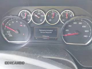 2021 Chevrolet Suburban LT z VIN 1GNSCCKD5MR170901, wystawiony jako IAAI lot #42005533 z przebiegiem 174 410 mil mil oraz . Historia ofert i sprzedaży dostępna na DreamBid. Obrazek 7.