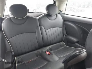 2012 MINI Hardtop S z VIN WMWSV3C59CT386436, wystawiony jako IAAI lot #42254715 z przebiegiem 60 260 mil mil oraz . Historia ofert i sprzedaży dostępna na DreamBid. Obrazek 8.