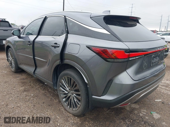 2023 Lexus RX 350h z VIN 2T2BBMCA3PC014758, wystawiony jako IAAI lot #42176377 z przebiegiem Nie podano mil oraz . Historia ofert i sprzedaży dostępna na DreamBid. Obrazek 3.