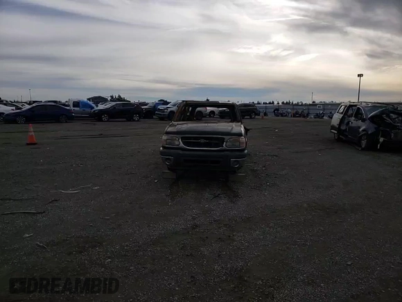 2001 Ford Explorer XLT с VIN 1FMZU63E11ZA33488, выставлен на аукционе Copart как лот 76141524 с пробегом Не указан миль и На запчасти • Non repairable. История ставок и продаж доступна на DreamBid. Изображение 11.