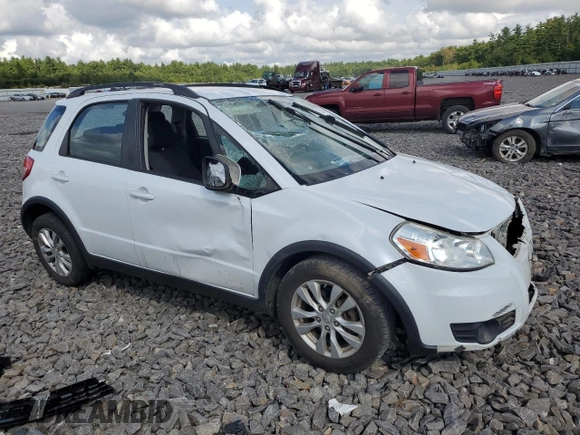 2013 Suzuki SX4 Crossover with VIN JS2YB5A31D6101673, listed as a Copart auction lot 70571514 with 137,306 mi miles and Salvage Title. Bid and sale history available at carsss.com. Image 4.