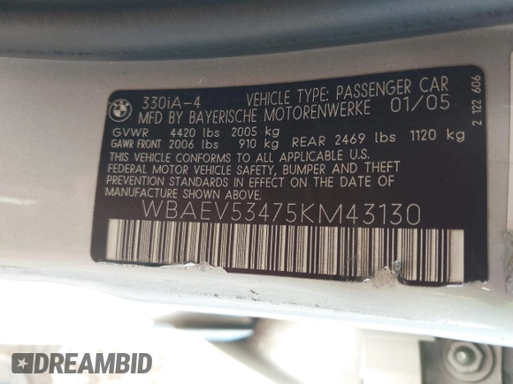 2005 BMW 3 Series 330i with VIN WBAEV53475KM43130, listed as a IAAI auction lot 41361364 with 152,382 mi miles. Bid and sale history available at carsss.com. Image 9.