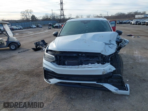 2023 Volkswagen Tiguan SE R-Line Black with VIN 3VV8B7AX9PM086225, listed as a IAAI auction lot 41276879 with Not provided miles and . Bid and sale history available at DreamBid. Image 12.