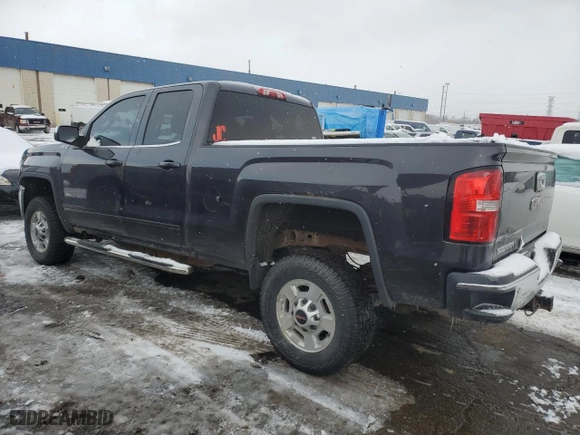 2015 GMC Sierra 2500HD SLE with VIN 1GT22YEG8FZ117143, listed as a Copart auction lot 45429625 with 189,523 mi miles and Clean Title. Bid and sale history available at carsss.com. Image 2.