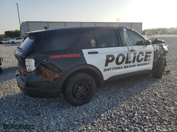 2022 Ford Police Interceptor Utility with VIN 1FM5K8AW3NNA02297, listed as a Copart auction lot 49031715 with 9,166 mi miles and Non Repairable. Bid and sale history available at carsss.com. Image 3.