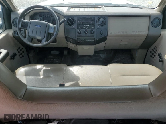 2008 Ford F-350 XL with VIN 1FTWW30Y38EE05185, listed as a Copart auction lot 65354385 with 44,148 mi miles and Salvage title. Bid and sale history available at DreamBid. Image 8.