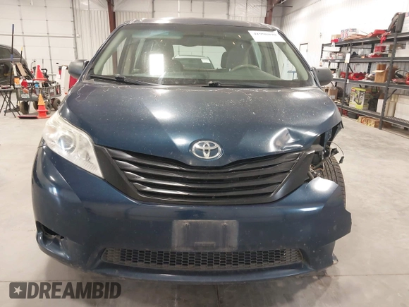 2011 Toyota Sienna with VIN 5TDZK3DC8BS125884, listed as a IAAI auction lot 41998890 with 249,193 mi miles. Bid and sale history available at carsss.com. Image 13.