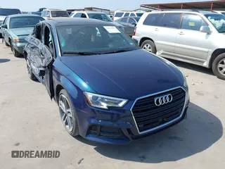 2017 Audi A3 Premium z VIN WAUAUGFF9H1028329, wystawiony jako IAAI lot #42217858 z przebiegiem 61 071 mil mil oraz . Historia ofert i sprzedaży dostępna na DreamBid. Obrazek 1.