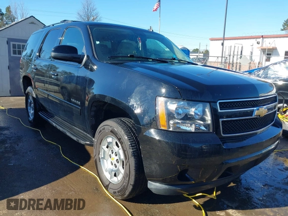 2012 Chevrolet Tahoe LS z VIN 1GNSCAE08CR213137, wystawiony jako IAAI lot #41626332 z przebiegiem 245 359 mil mil oraz . Historia ofert i sprzedaży dostępna na DreamBid. Obrazek 1.