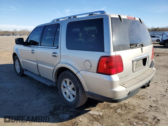 2006 Lincoln Navigator Luxury with VIN 5LMFU28516LJ16740, listed as a Copart auction lot 80648143 with 215,064 mi miles and Salvage Title. Bid and sale history available at carsss.com. Image 2.