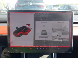 2018 Tesla Model 3 Long Range Battery z VIN 5YJ3E1EA9JF123109, wystawiony jako IAAI lot #42038158 z przebiegiem 133 361 mil mil oraz . Historia ofert i sprzedaży dostępna na DreamBid. Obrazek 18.
