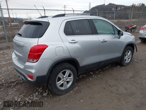 2017 Chevrolet Trax LT with VIN KL7CJPSB6HB133666, listed as a IAAI auction lot 41812766 with 80,376 mi miles. Bid and sale history available at carsss.com. Image 4.