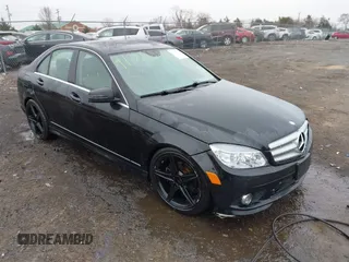 2010 Mercedes-Benz C 300 Sport z VIN WDDGF8BB6AF430632, wystawiony jako IAAI lot #41781887 z przebiegiem 268 333 mil mil oraz . Historia ofert i sprzedaży dostępna na DreamBid. Obrazek 1.