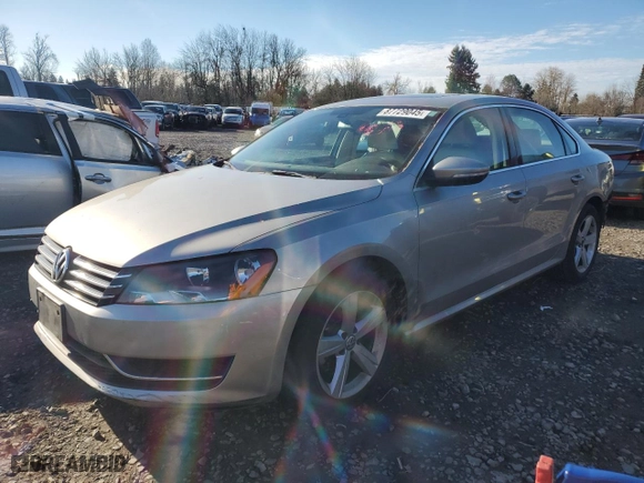 2012 Volkswagen Passat SE with VIN 1VWBP7A32CC084151, listed as a Copart auction lot 87729045 with 87,951 mi miles and Salvage Title. Bid and sale history available at carsss.com. Image 1.