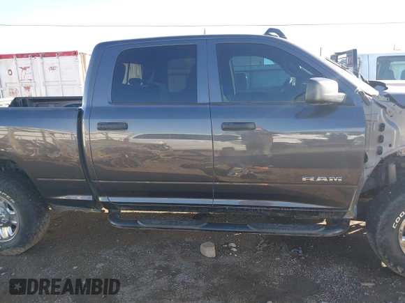 2022 Ram 2500 Tradesman with VIN 3C6UR5CL6NG224328, listed as a IAAI auction lot 41724469 with 90,128 mi miles. Bid and sale history available at carsss.com. Image 14.