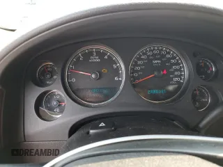 2007 Chevrolet Suburban LT with VIN 1GNFK16307J270031, listed as a Copart auction lot 67089014 with 221,448 mi miles and Salvage Title. Bid and sale history available at carsss.com. Image 9.