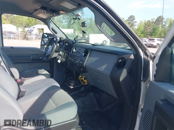 2013 Ford F-250 XL with VIN 1FT7X2A66DEA11988, listed as a IAAI auction lot 42091421 with 150,907 mi miles and . Bid and sale history available at DreamBid. Image 5.