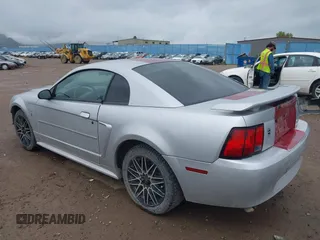 2003 Ford Mustang Standard with VIN 1FAFP40443F372464, listed as a IAAI auction lot 40085471 with 171,912 mi miles. Bid and sale history available at carsss.com. Image 3.