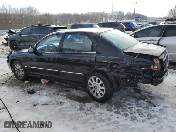 2003 Hyundai Sonata GLS with VIN KMHWF35H23A769490, listed as a Copart auction lot 87935395 with 230,086 mi miles and Non Repairable. Bid and sale history available at carsss.com. Image 2.