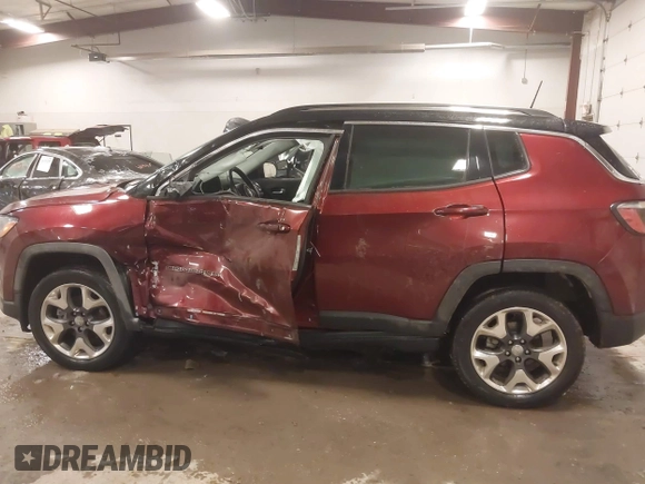 2021 Jeep Compass Limited with VIN 3C4NJDCB8MT503467, listed as a IAAI auction lot 41343230 with 30,321 mi miles and . Bid and sale history available at carsss.com. Image 14.