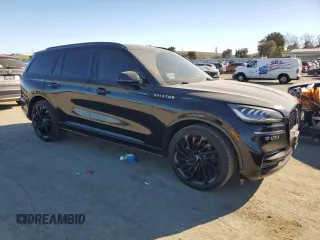 2023 Lincoln Aviator Reserve z VIN 5LM5J7WC1PGL14599, wystawiony jako Copart lot #42214515 z przebiegiem 70 737 mil mil oraz Szkoda całkowita • Salvage title. Historia ofert i sprzedaży dostępna na DreamBid. Obrazek 4.
