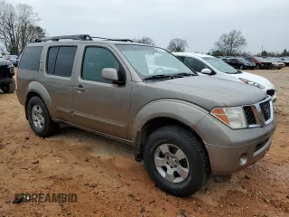 2006 Nissan Pathfinder SE z VIN 5N1AR18W46C638490, wystawiony jako Copart lot #49821735 z przebiegiem 233 063 mil mil oraz Szkoda całkowita • Salvage title. Historia ofert i sprzedaży dostępna na DreamBid. Obrazek 4.